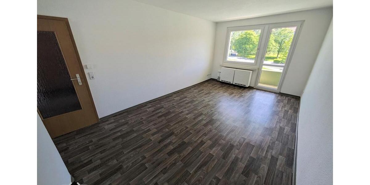 Etagenwohnung Limbach-Oberfrohna Oberfrohna - 3 Zimmer, 60 m&sup2;, 375&euro; | Angebot:25945666