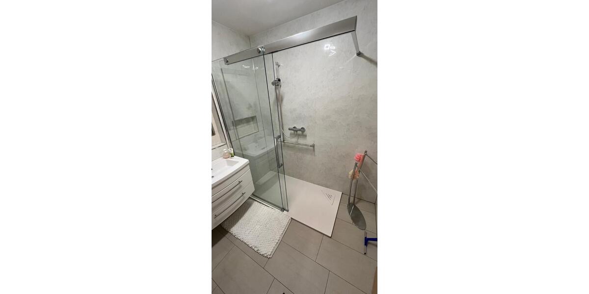 Etagenwohnung Zwickau Auerbach - 3 Zimmer, 80 m&sup2;, 570&euro; | Angebot:25963484