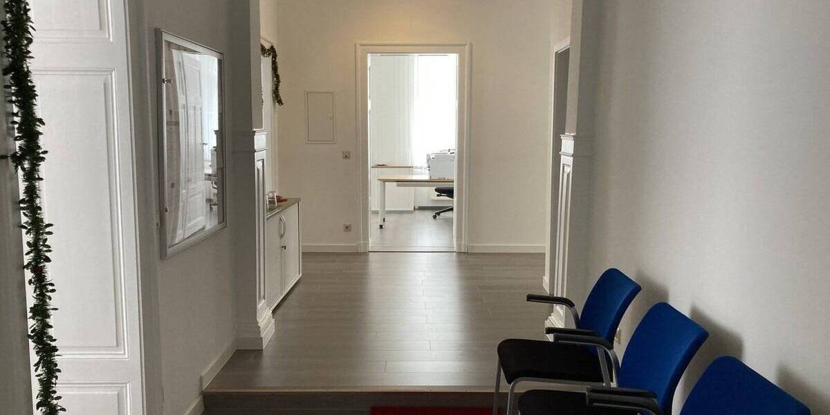 Gewerbeobjekt Zwickau Bahnhofsvorstadt - 5 Zimmer, 113 m&sup2;, 740&euro; | Angebot:25802816