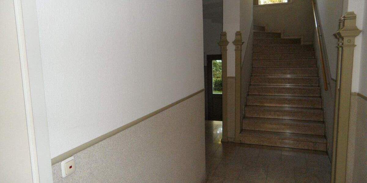 Gewerbeobjekt Zwickau Innenstadt - 2 Zimmer, 64 m&sup2;, 400&euro; | Angebot:25707528