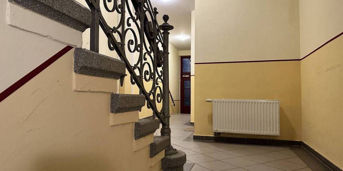 Etagenwohnung Zwickau Pölbitz - 2 Zimmer, 61 m&sup2;, 55.000&euro; | Angebot:25707395