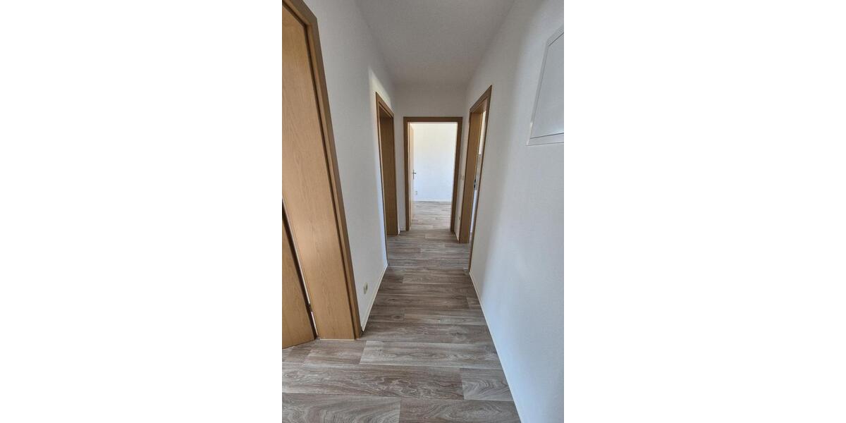 Etagenwohnung Hohenstein-Ernstthal Ernstthal - 3 Zimmer, 59 m&sup2;, 373&euro; | Angebot:21568172