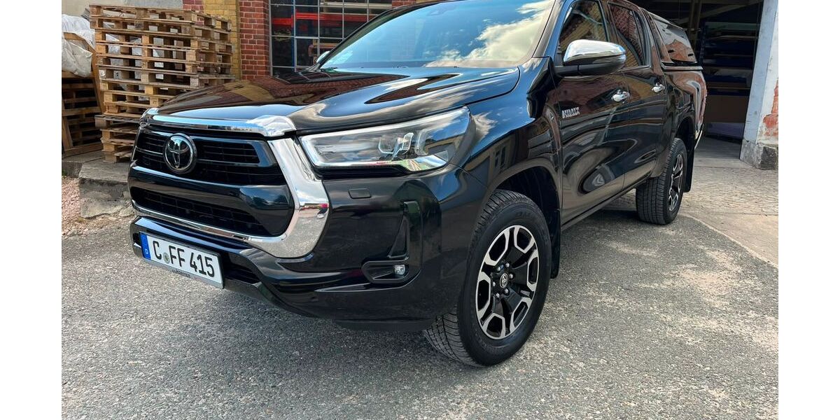 Toyota Hilux 52.000 km 53.900 &euro; Lößnitz 08294