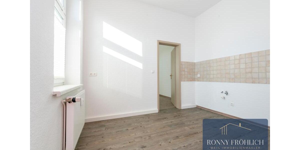 Etagenwohnung Glauchau - 3 Zimmer, 75 m&sup2;, 375&euro; | Angebot:23997229