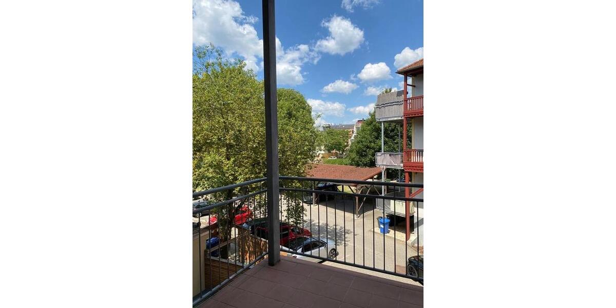 Etagenwohnung Zwickau - 2 Zimmer, 65 m&sup2;, 600&euro; | Angebot:25046086