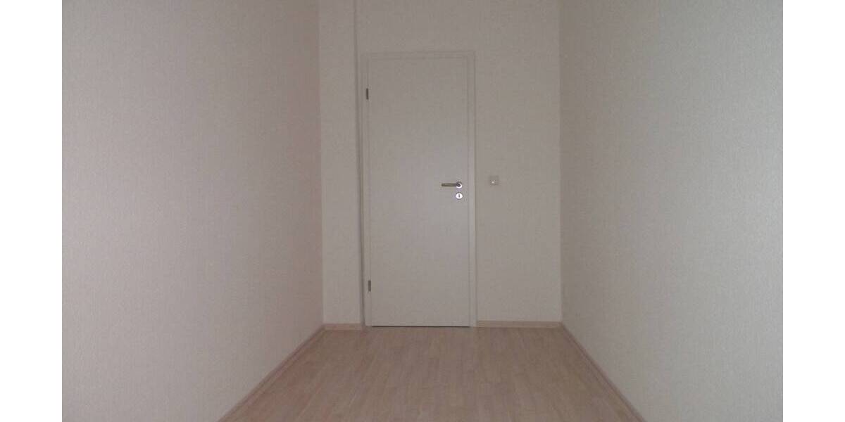 Etagenwohnung Zwickau-Nordvorstadt Pölbitz - 3 Zimmer, 78 m&sup2;, 460&euro; | Angebot:25771740