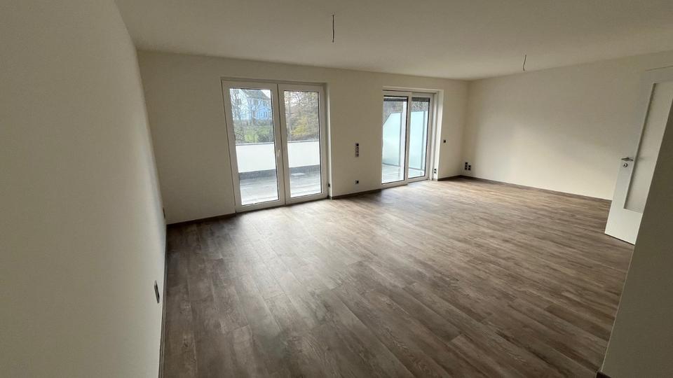 Maisonettenwohnung Werdau - 3 Zimmer, 126 m&sup2;, 1.642&euro; | Angebot:21120128