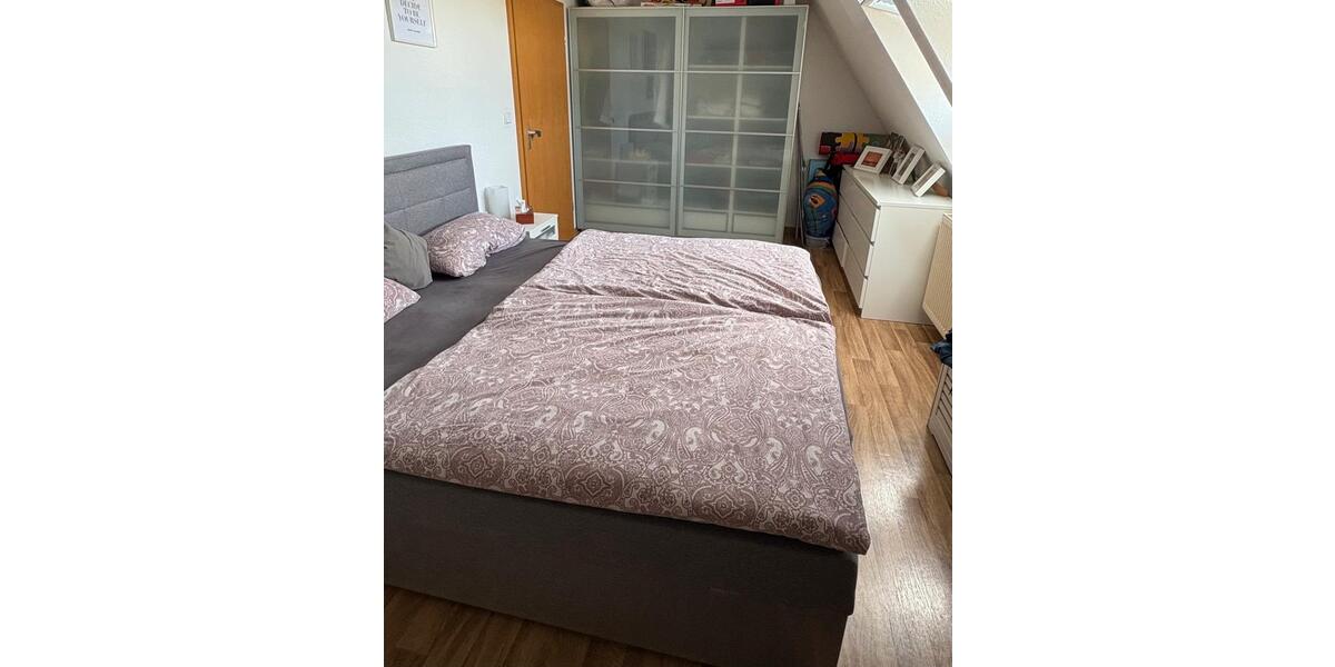Dachgeschoßwohnung Waldenburg - 2 Zimmer, 60 m&sup2;, 295&euro; | Angebot:25830318