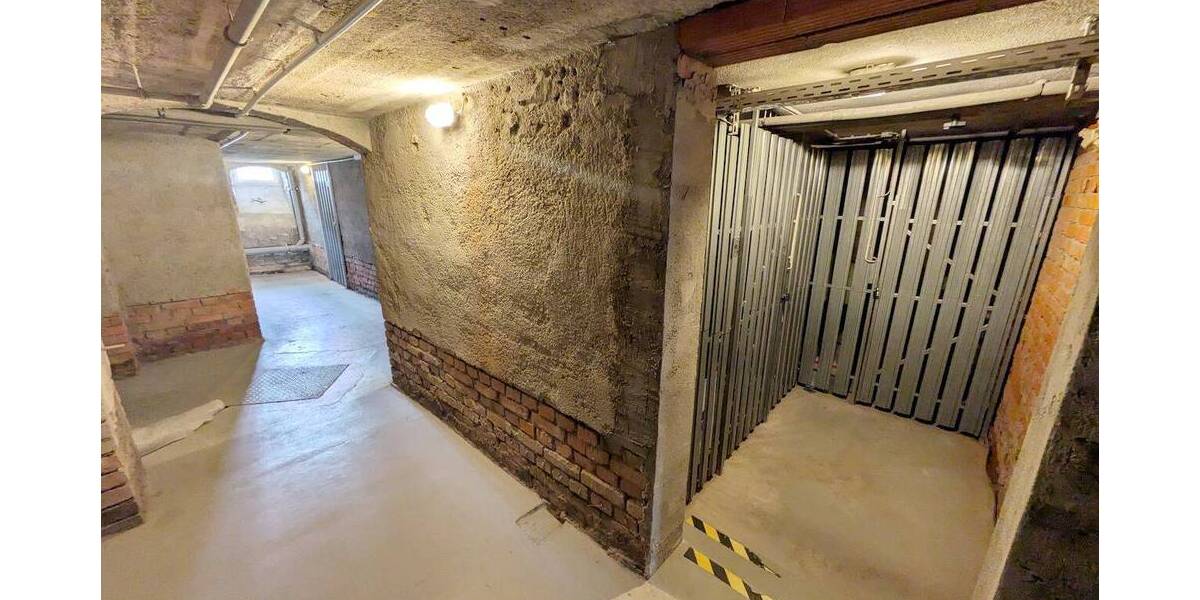 Etagenwohnung Zwickau Niederplanitz - 2 Zimmer, 60 m&sup2;, 59.000&euro; | Angebot:25740175