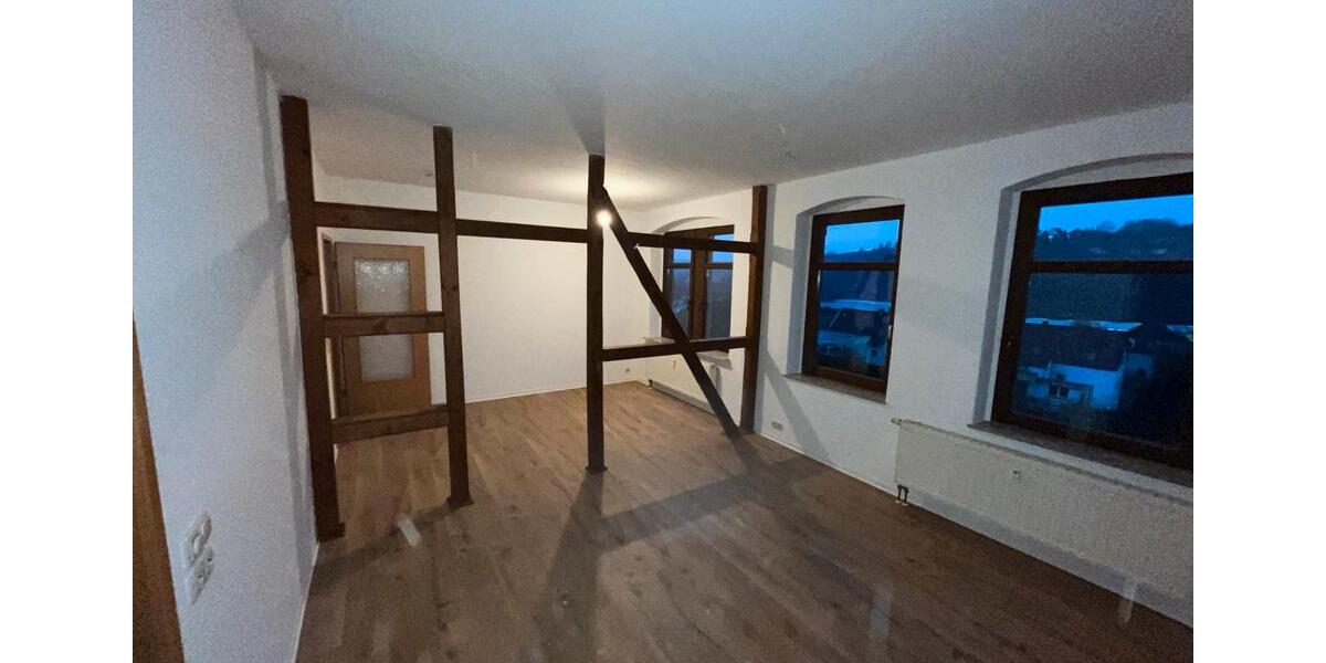 Etagenwohnung Greiz - 3 Zimmer, 75 m&sup2;, 415&euro; | Angebot:25333291