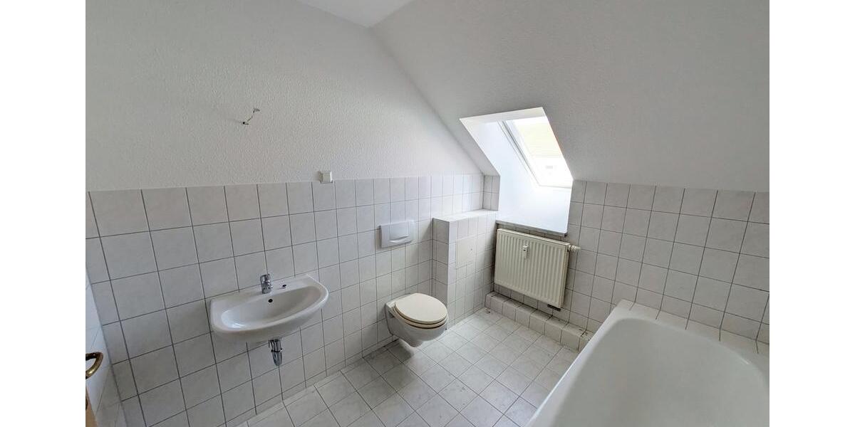 Etagenwohnung Limbach-Oberfrohna Oberfrohna - 2 Zimmer, 56 m&sup2;, 356&euro; | Angebot:25945710