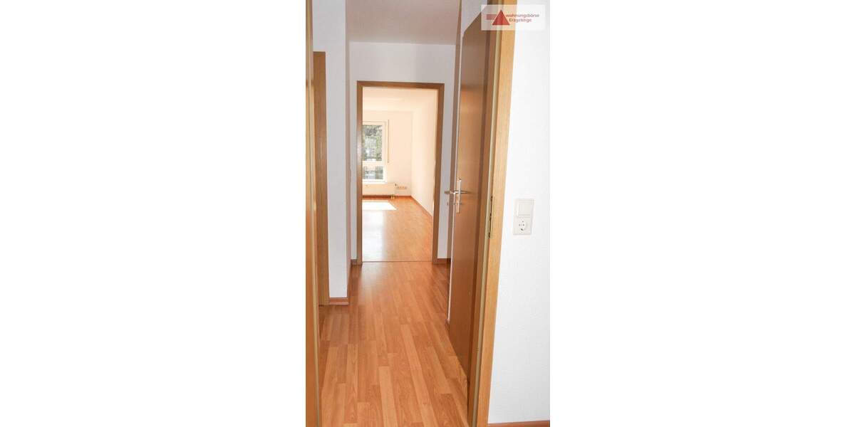 Etagenwohnung Limbach-Oberfrohna Oberfrohna - 3 Zimmer, 75 m&sup2;, 79.900&euro; | Angebot:25744580