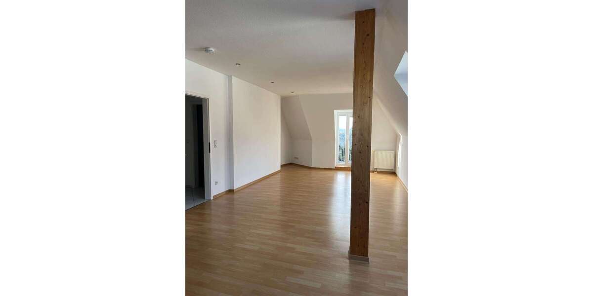 Etagenwohnung Zwickau Marienthal Ost - 3 Zimmer, 84 m&sup2;, 140.000&euro; | Angebot:25882063