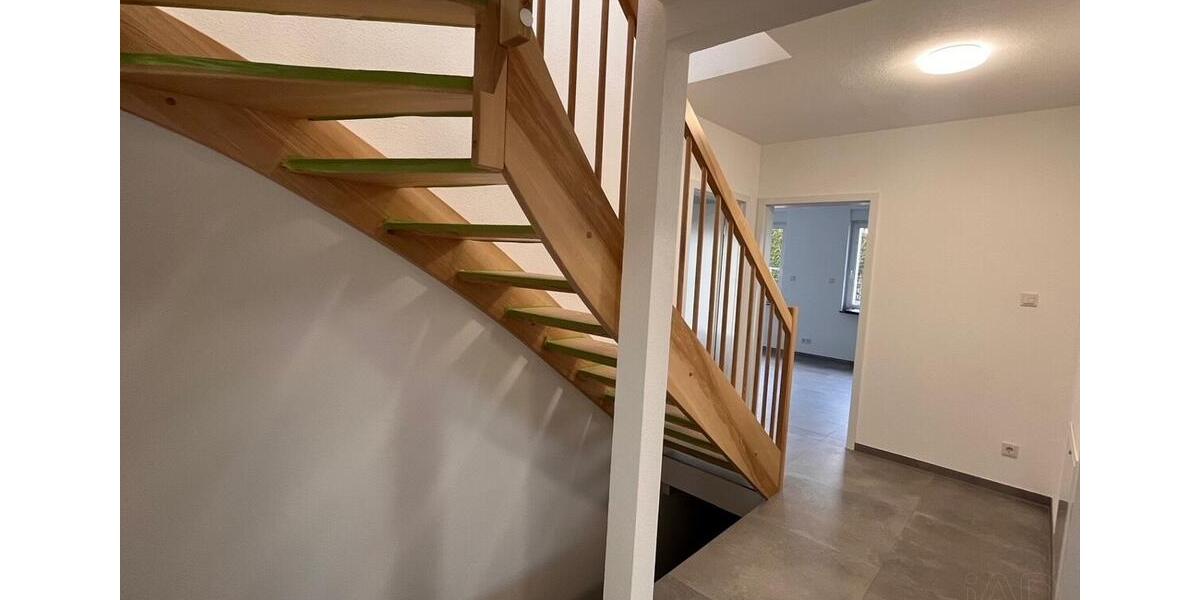 Doppelhaushälfte Zwickau - 3 Zimmer, 95 m&sup2;, 1.450&euro; | Angebot:25395037