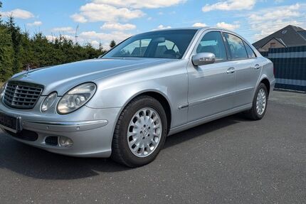 Mercedes-Benz E 320 493.187 km 2.499 &euro; Elsterberg 07985