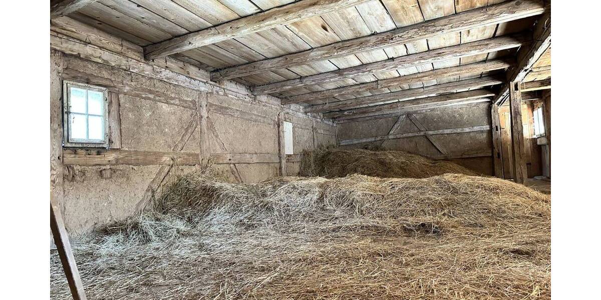 Bauernhaus, Landhaus Werdau Langenhessen - 9 Zimmer, 229 m&sup2;, 145.000&euro; | Angebot:25747106