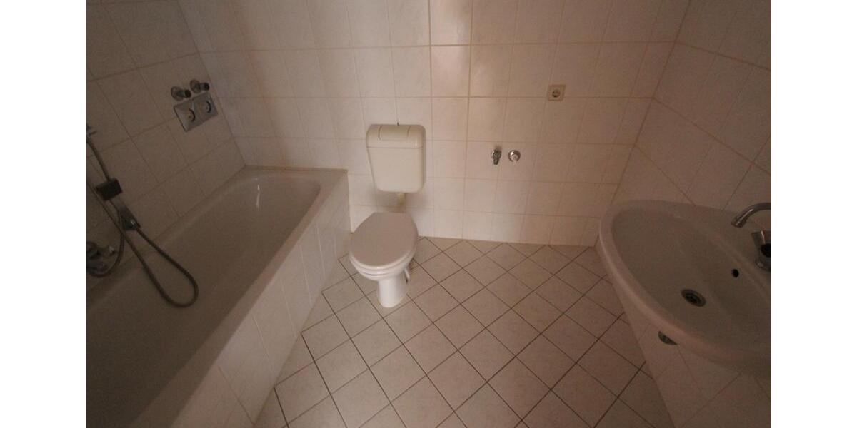 Etagenwohnung Glauchau - 2 Zimmer, 53 m&sup2;, 250&euro; | Angebot:19859241