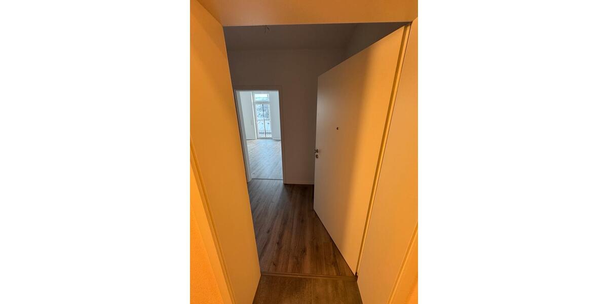 Hochparterre Langenbernsdorf - 2 Zimmer, 63 m&sup2;, 780&euro; | Angebot:24479008