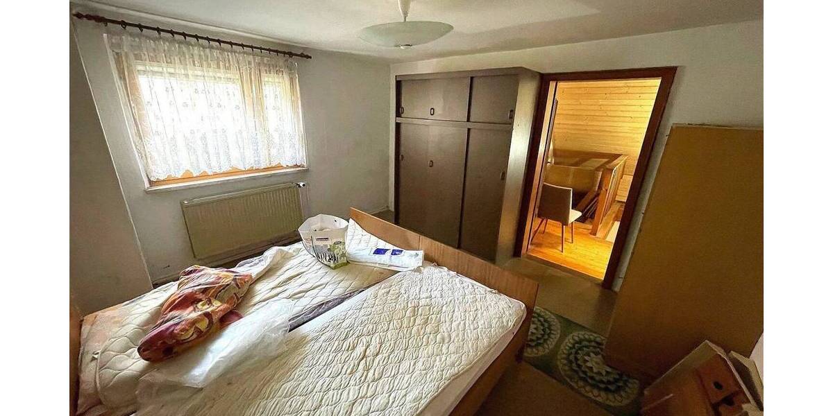 Einfamilienhaus Rodewisch - 5 Zimmer, 150 m&sup2;, 85.000&euro; | Angebot:25662568