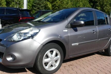 Renault Clio 32.250 km 6.990 &euro; Schneeberg 08289