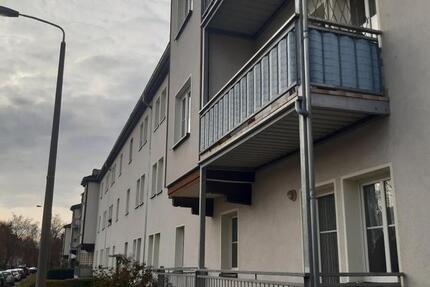 Wohnung Zwickau Zwickau-Nord - 3 Zimmer, 69 m&sup2;, 448&euro; | Angebot:25962398