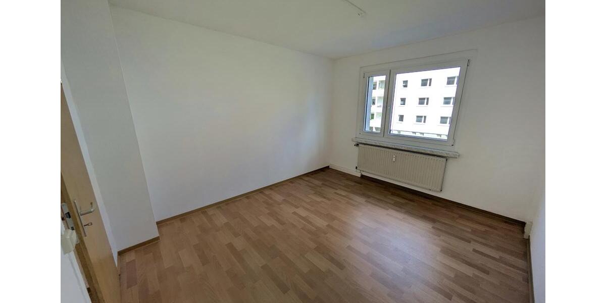 Etagenwohnung Limbach-Oberfrohna Oberfrohna - 3 Zimmer, 62 m&sup2;, 397&euro; | Angebot:25945708