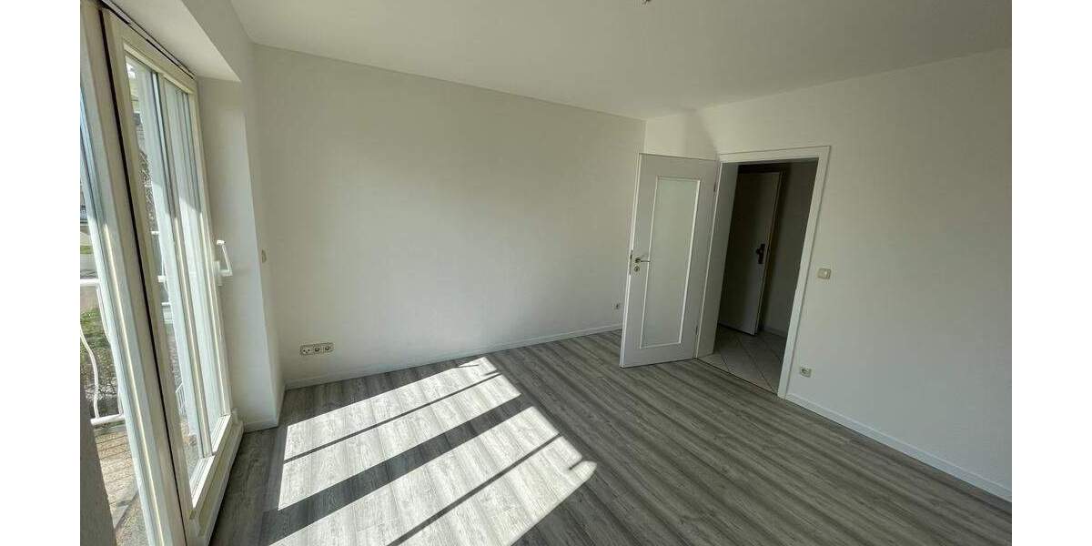 Etagenwohnung Zwickau Marienthal - 2 Zimmer, 33 m&sup2;, 245&euro; | Angebot:25707551
