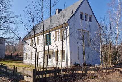 Haus Bad-Schlema Schlema - 6 Zimmer, 120 m&sup2;, 109.000&euro; | Angebot:16030831