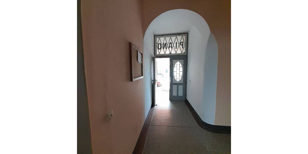 Denkmalgeschützter Altbau fast im Zentrum - Mehrfamilienhaus, Wohnhaus Werdau Werdau, Stadt | Angebot:25475822