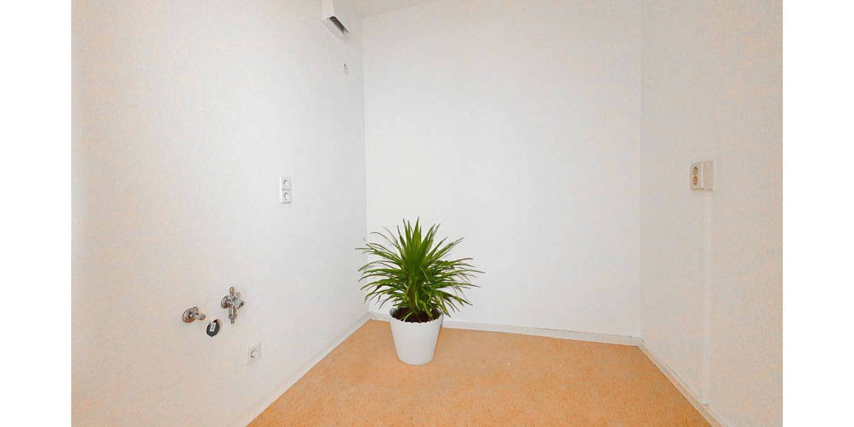 Etagenwohnung Zwickau Eckersbach - 3 Zimmer, 55 m&sup2;, 330&euro; | Angebot:25676704