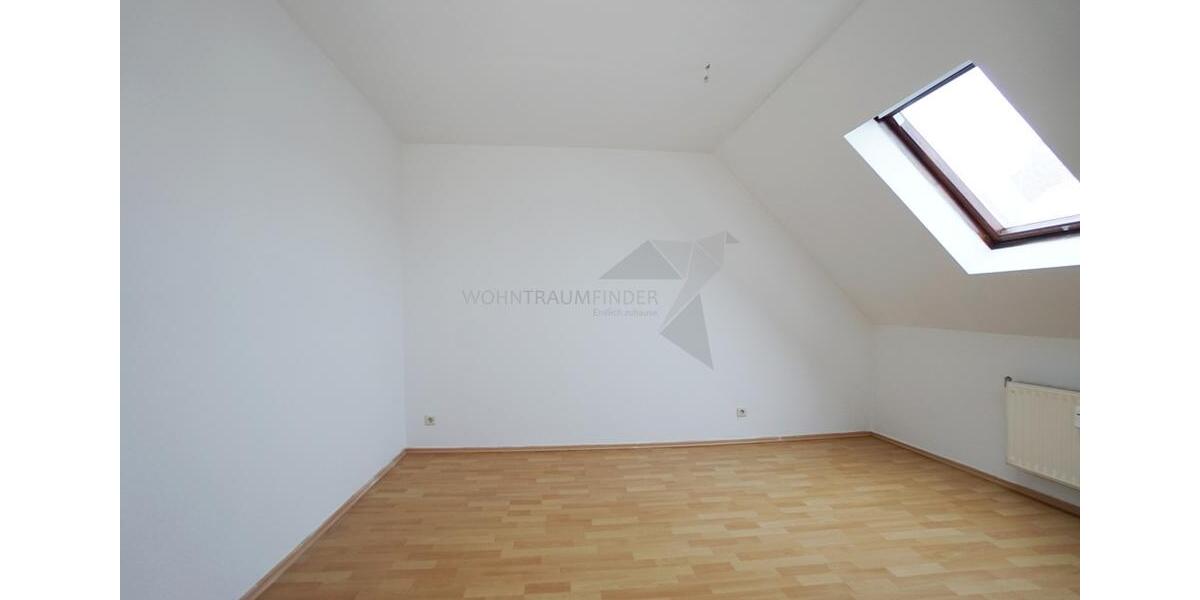 Etagenwohnung Zwickau Neuplanitz - 3 Zimmer, 83 m&sup2;, 450&euro; | Angebot:24729933