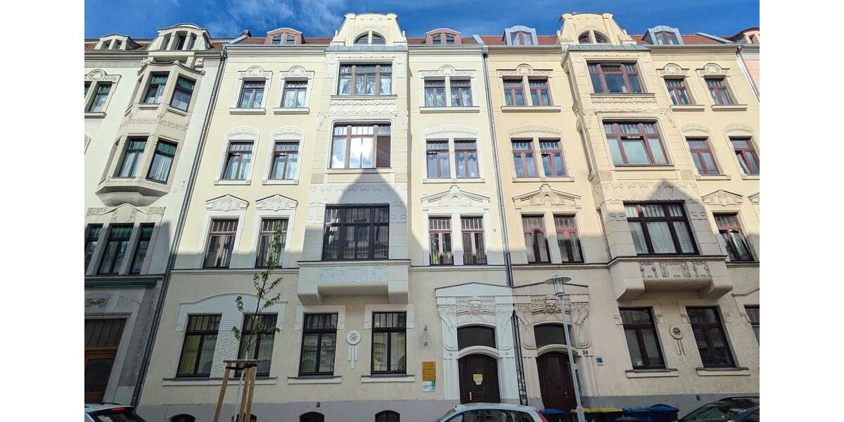 Dachgeschoßwohnung Zwickau - 2 Zimmer, 55 m&sup2;, 270&euro; | Angebot:25945659