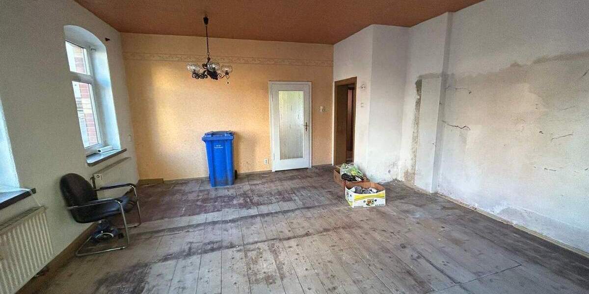 Einfamilienhaus Hohenstein-Ernstthal Ernstthal - 1 Zimmer, 227 m&sup2;, 149.000&euro; | Angebot:25745325