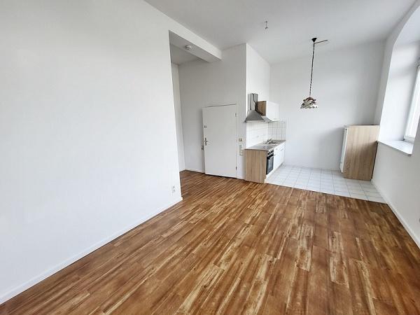 Etagenwohnung Neumark - 1 Zimmer, 33 m&sup2;, 245&euro; | Angebot:25483669