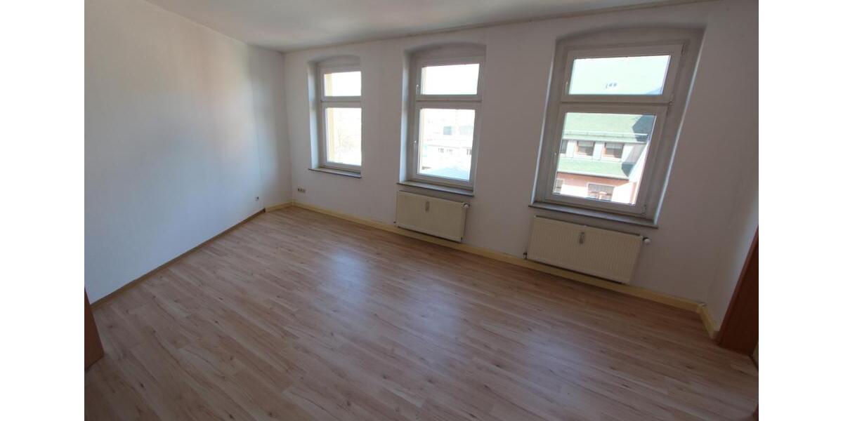 Etagenwohnung Glauchau - 2 Zimmer, 53 m&sup2;, 250&euro; | Angebot:19859241