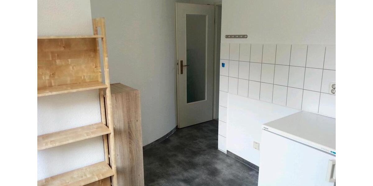 Etagenwohnung Zwickau - 2 Zimmer, 45 m&sup2;, 225&euro; | Angebot:25934615
