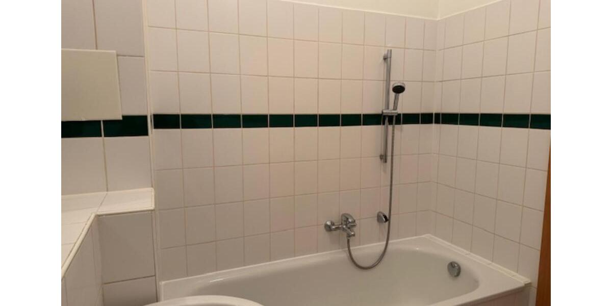 Hochparterre Zwickau Zwickau-Nord - 2 Zimmer, 49 m&sup2;, 270&euro; | Angebot:25753384