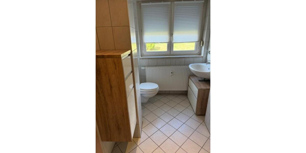 Hochparterre Netzschkau - 2 Zimmer, 48 m&sup2;, 289&euro; | Angebot:25613072