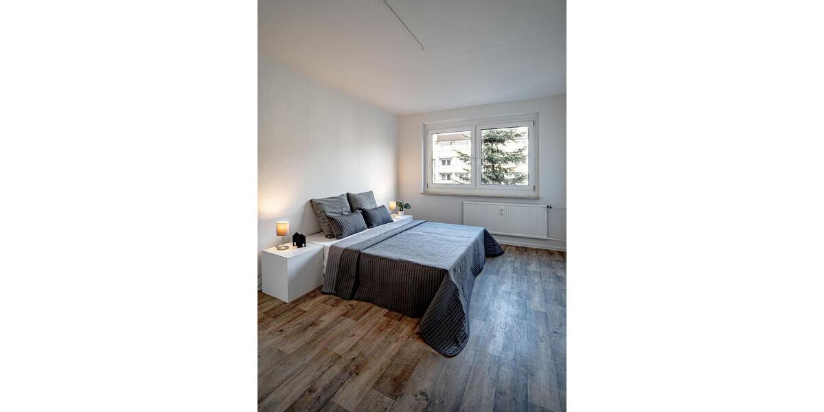 Erdgeschoßwohnung Crimmitschau - 1 Zimmer, 30 m&sup2;, 178&euro; | Angebot:25919812