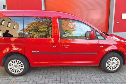 VW Caddy 144.424 km 8.900 &euro; Limbach-Oberfrohna 09212
