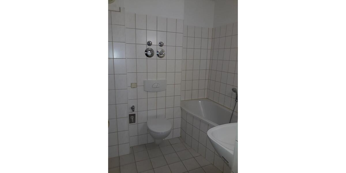 Etagenwohnung Schneeberg - 3 Zimmer, 57 m&sup2;, 342&euro; | Angebot:21373332