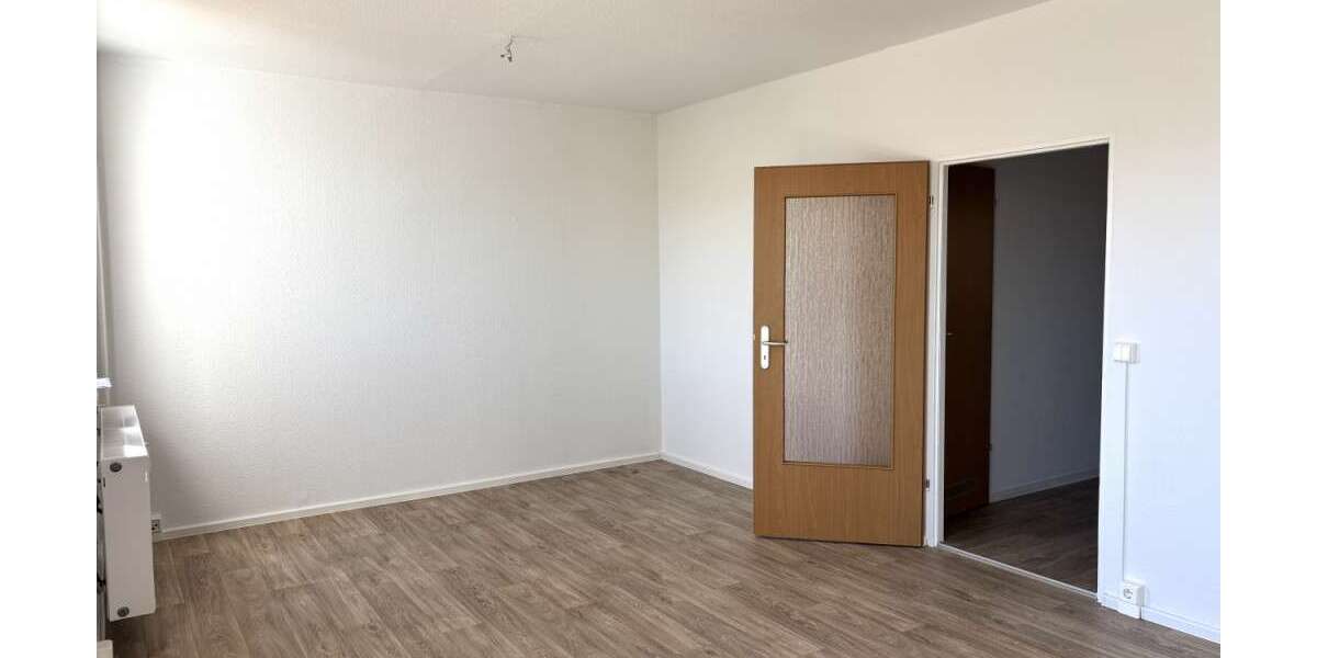 Etagenwohnung Zwickau Neuplanitz - 2 Zimmer, 58 m&sup2;, 383&euro; | Angebot:26688030