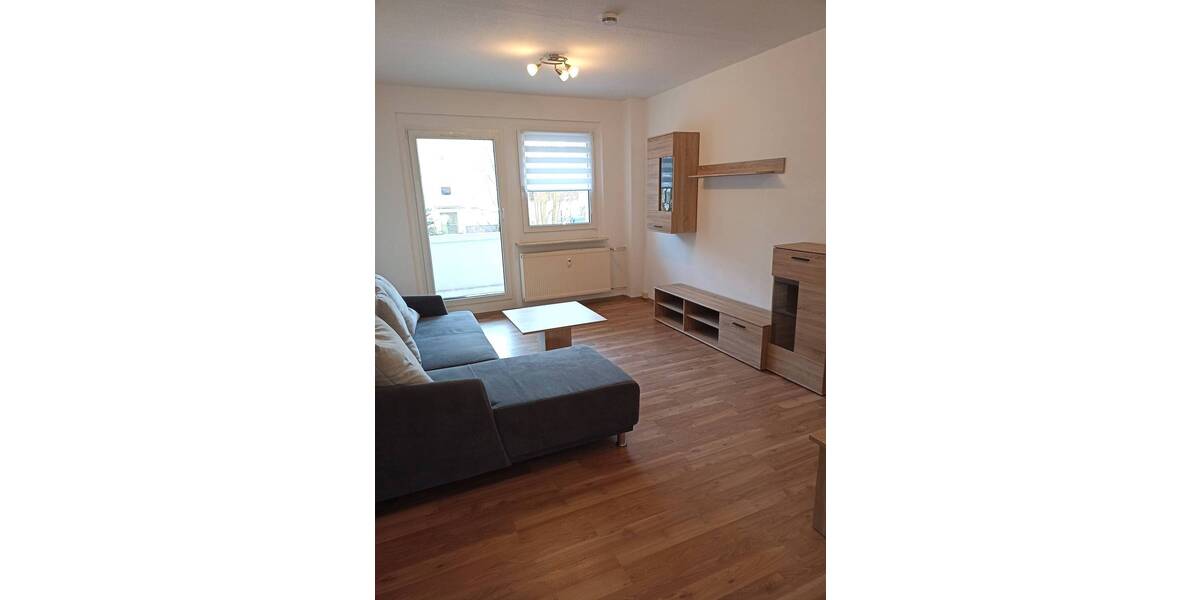 Etagenwohnung Reinsdorf - 3 Zimmer, 57 m&sup2;, 300&euro; | Angebot:25707489