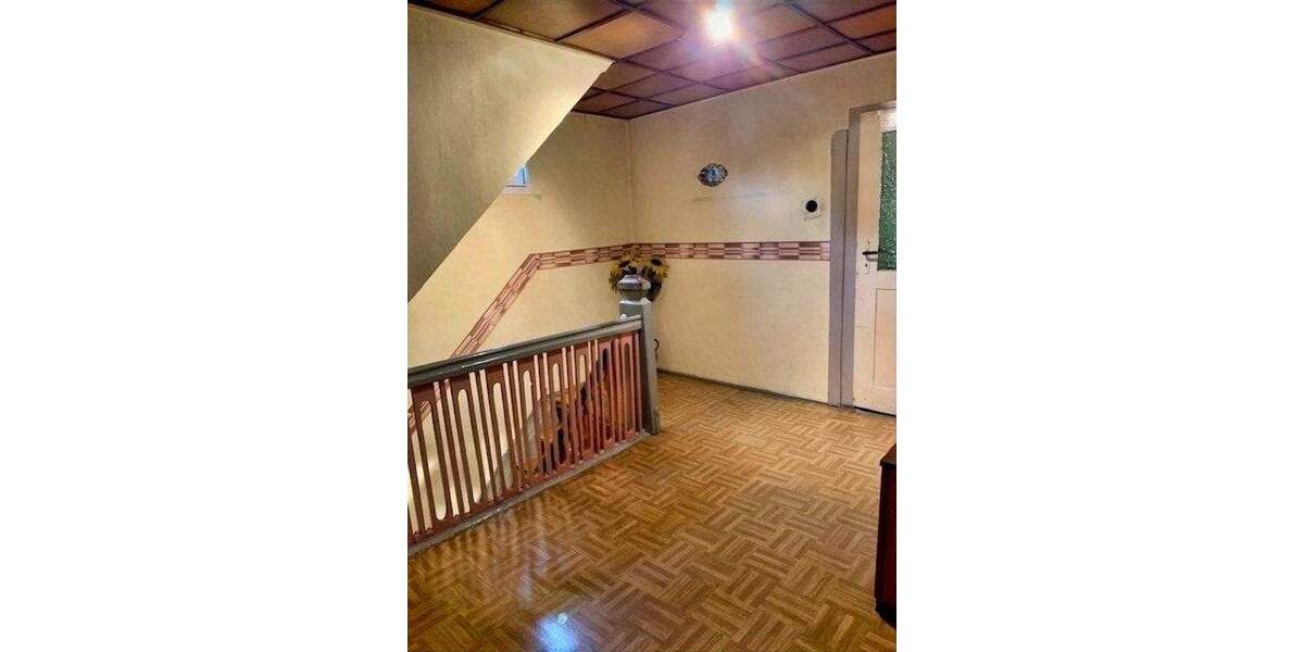 Einfamilienhaus Reichenbach - 5 Zimmer, 95 m&sup2;, 35.000&euro; | Angebot:25662060