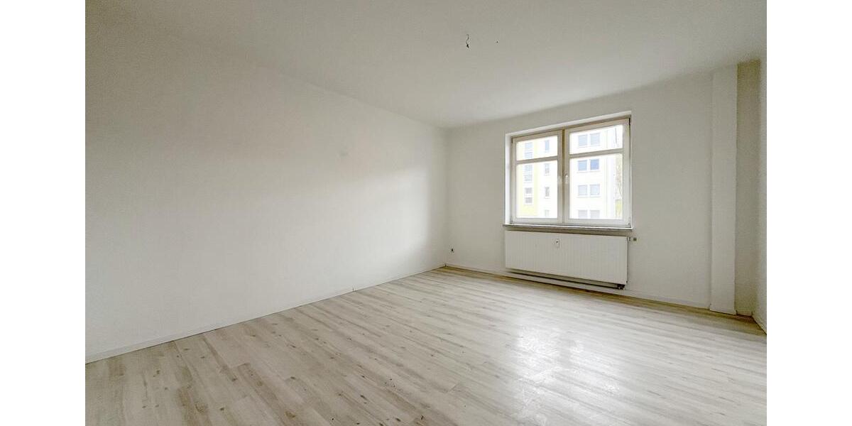 Etagenwohnung Glauchau - 2 Zimmer, 57 m&sup2;, 370&euro; | Angebot:26001474