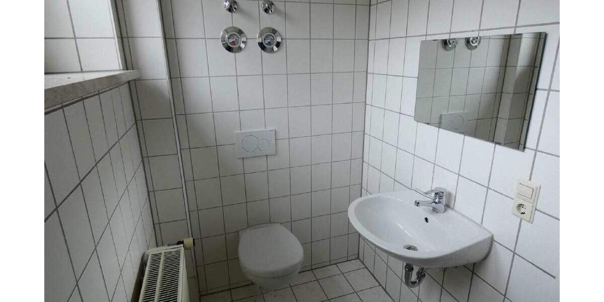 Gewerbeobjekt Zwickau-Innenstadt Innenstadt - 2 Zimmer, 46 m&sup2;, 325&euro; | Angebot:25734806
