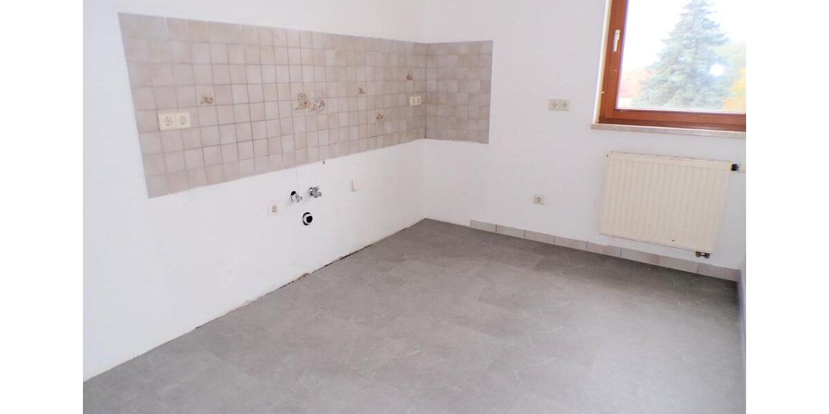 Etagenwohnung Zwickau - 3 Zimmer, 74 m&sup2;, 370&euro; | Angebot:23086738