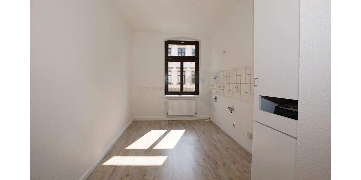 Etagenwohnung Zwickau Innenstadt - 3 Zimmer, 82 m&sup2;, 499&euro; | Angebot:25836170