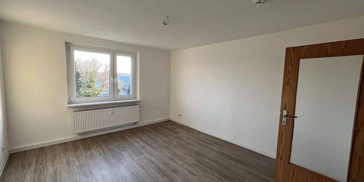 Etagenwohnung Zwickau Marienthal - 3 Zimmer, 59 m&sup2;, 370&euro; | Angebot:25778680