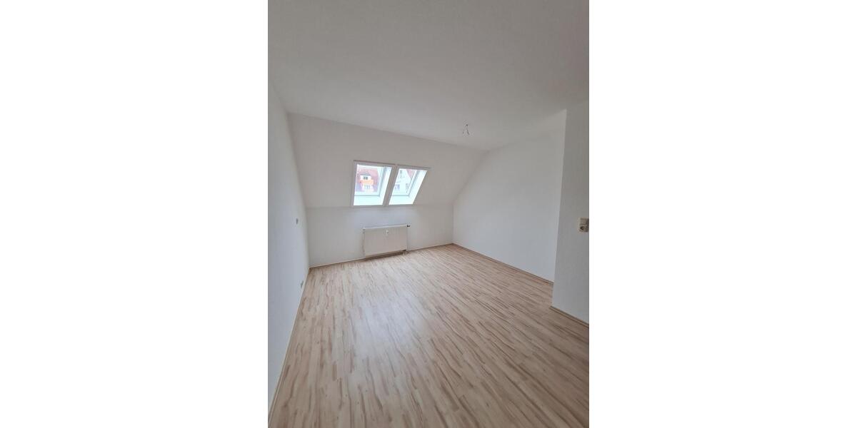 Etagenwohnung Glauchau - 2 Zimmer, 48 m&sup2;, 53.000&euro; | Angebot:24975976